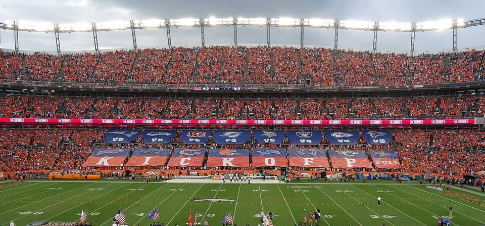 The opening game of the 2013 NFL season, contested between the Baltimore Ravens and Denver Broncos at Mile High Stadium in Denver, Colorado, on September 5, 201