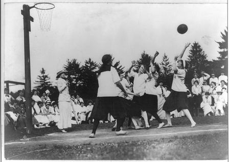 Title: 1913-1914 basketball game, no. 38, Vassar College, May 1913 Abstract/medium: 1 photographic print