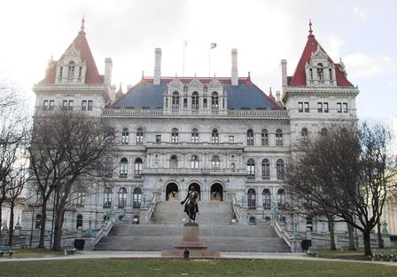 The New York State Capitol, the seat of New York State government, is located between State, Washington, South Swann, and Eagle Streets in Albany, New York. Hou